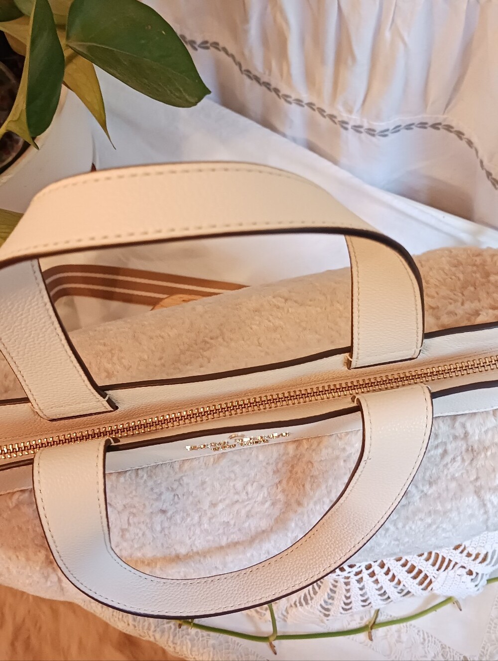 Kate Spade New York Rosie Satchel Natural Faux Shearling Pebbled Leather Trim - Picture 16 of 16
